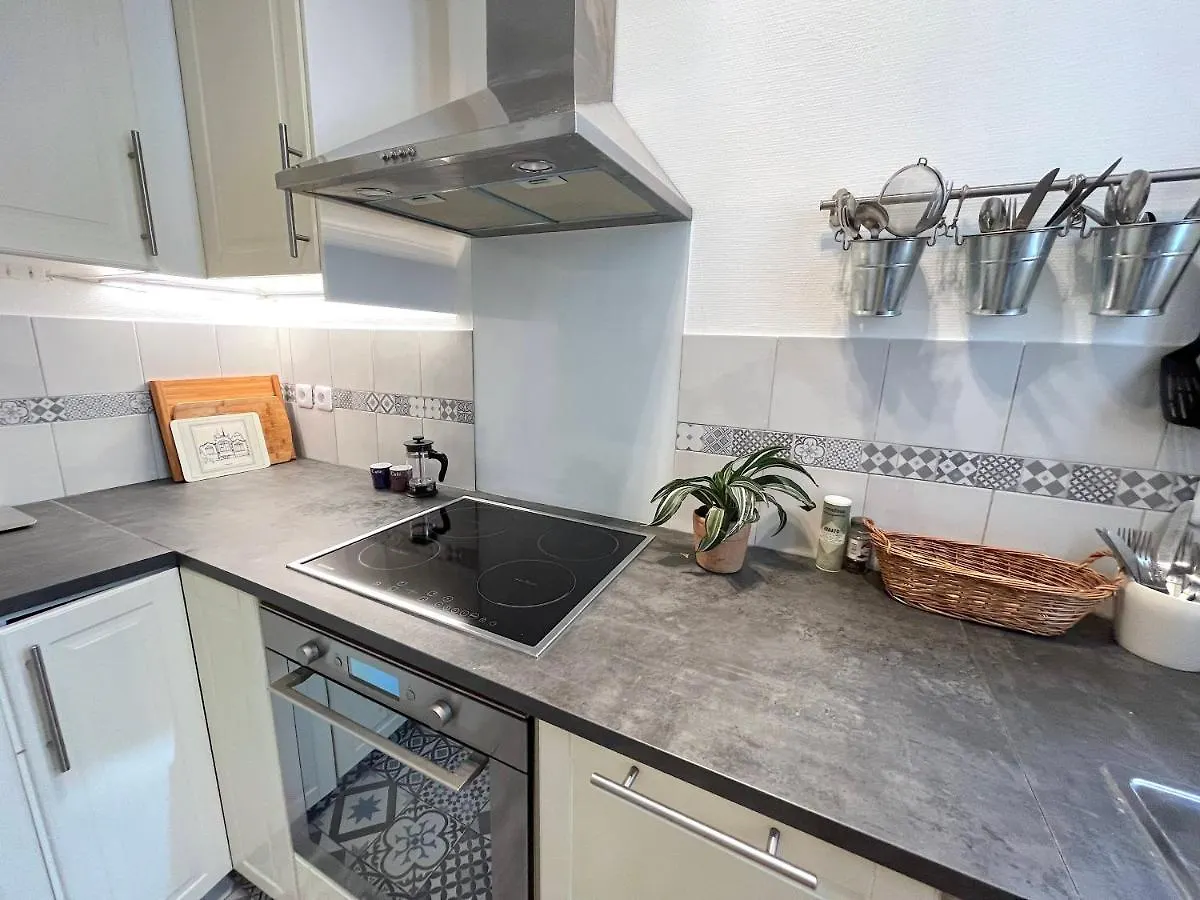 L'Appartement Lecourbe Paris 0*,